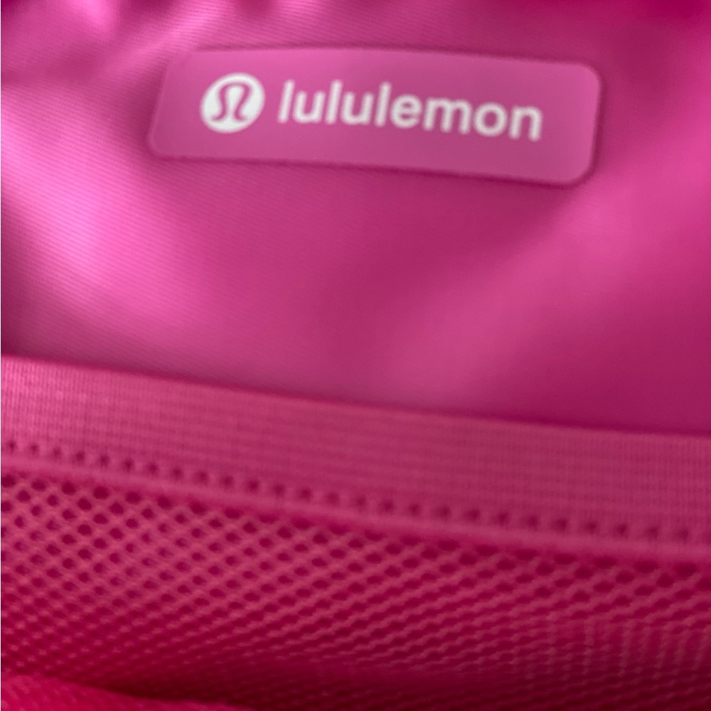 NEW LULULEMON w/out tags athletica Everywhere Belt Bag Barbie Pink Size OS - Picture 4 of 7